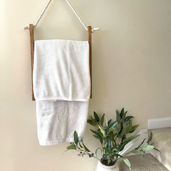 Rustic Farmhouse Style Shower Rack - Picture 2 of 8